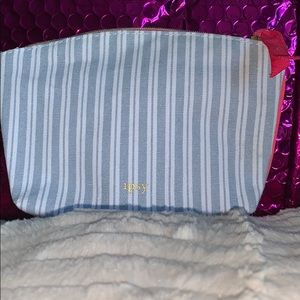 Ipsy make up bag